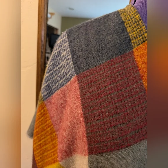 NWOT-Poncho Multicolor - Picture 5 of 12